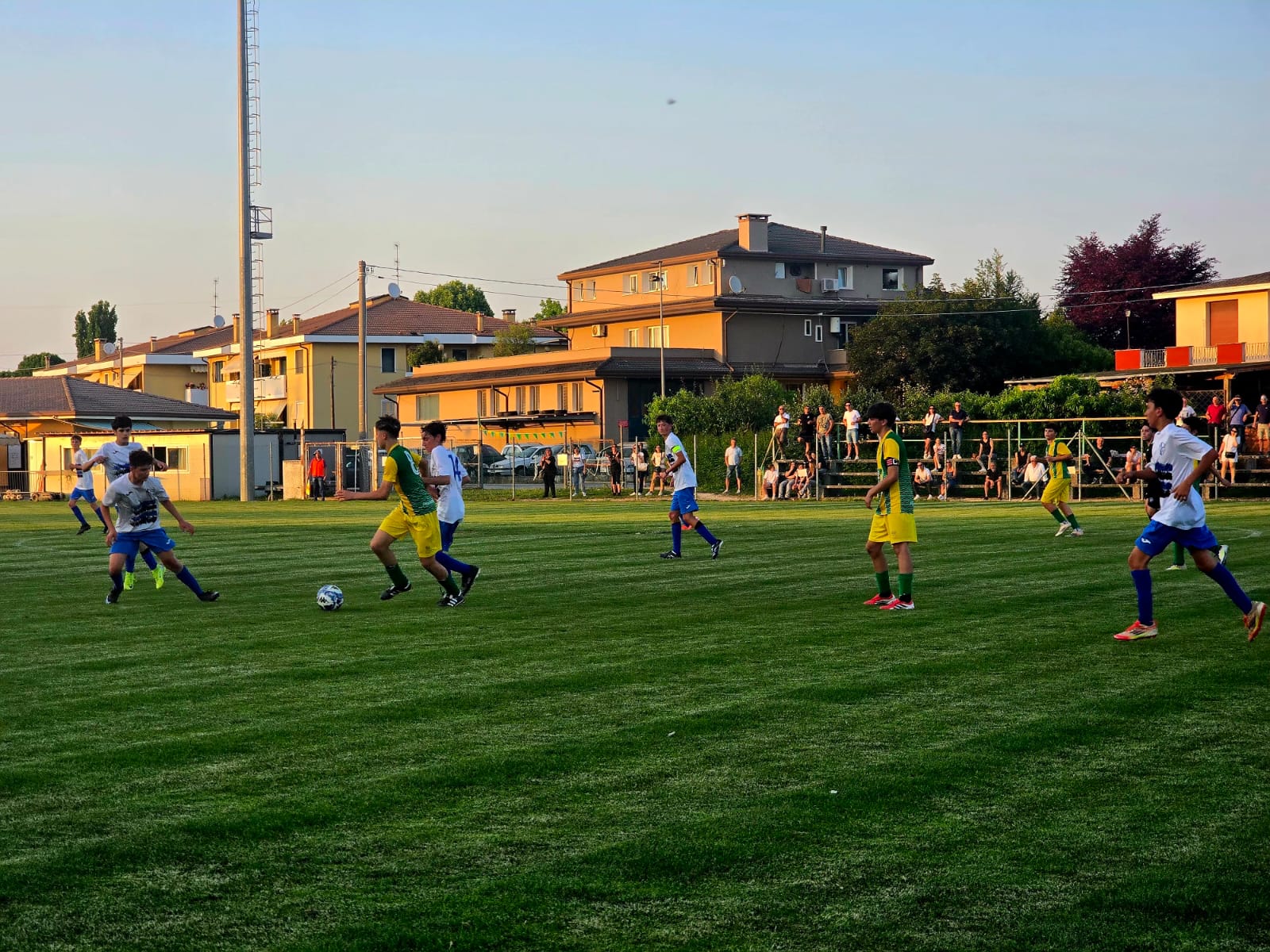 1° Memorial Federico Pegoraro: tre settimane di calcio, emozioni e passione gialloverde